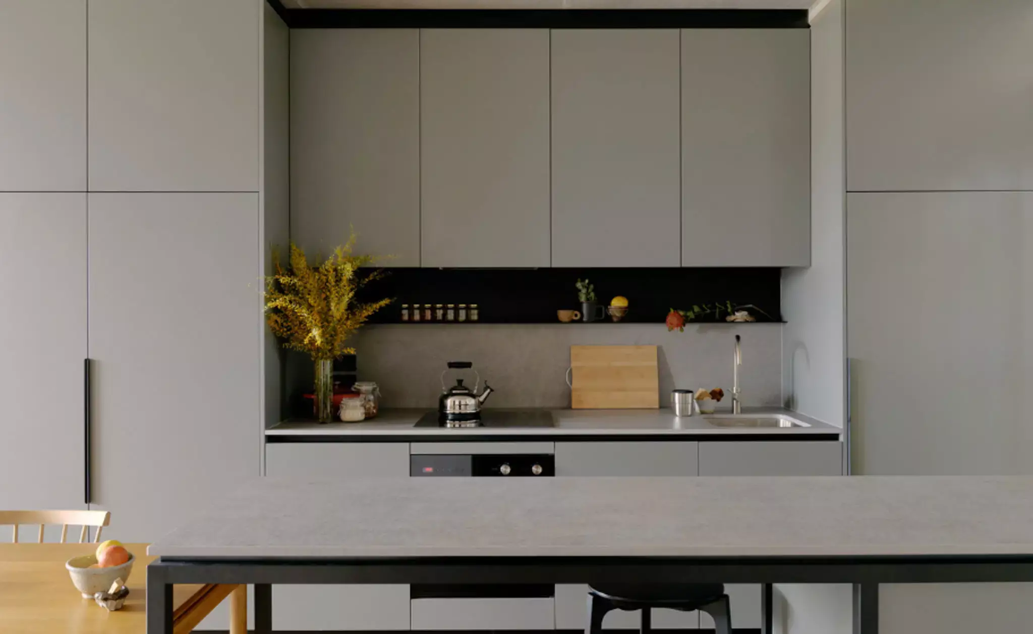 20220914 ASSEMBLE 38 Albermarle Street Tom Ross 173 Horizontal Custom Grid copy